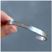 Islamic Ayat ul Kursi Scripted Bangle – Arabic Calligraphy Bracelet thumbnail